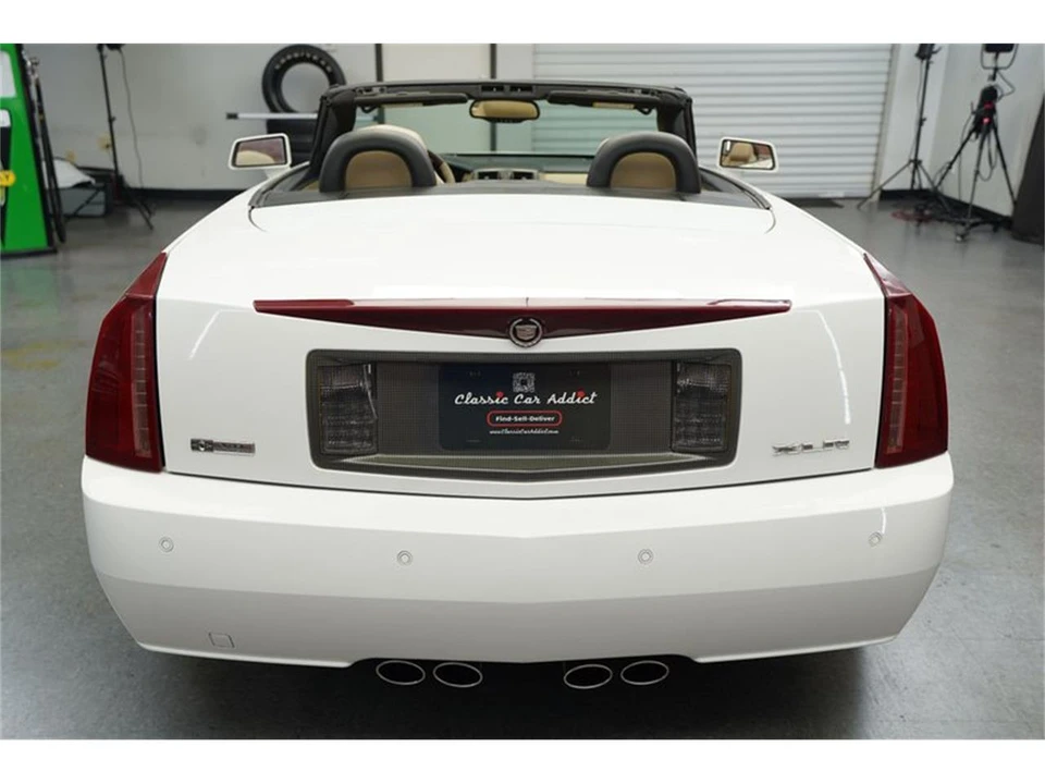 2008 Cadillac XLR - Image 6 of 31