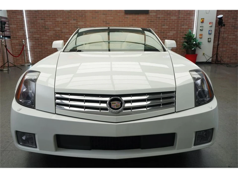 2008 Cadillac XLR - Image 31 of 31