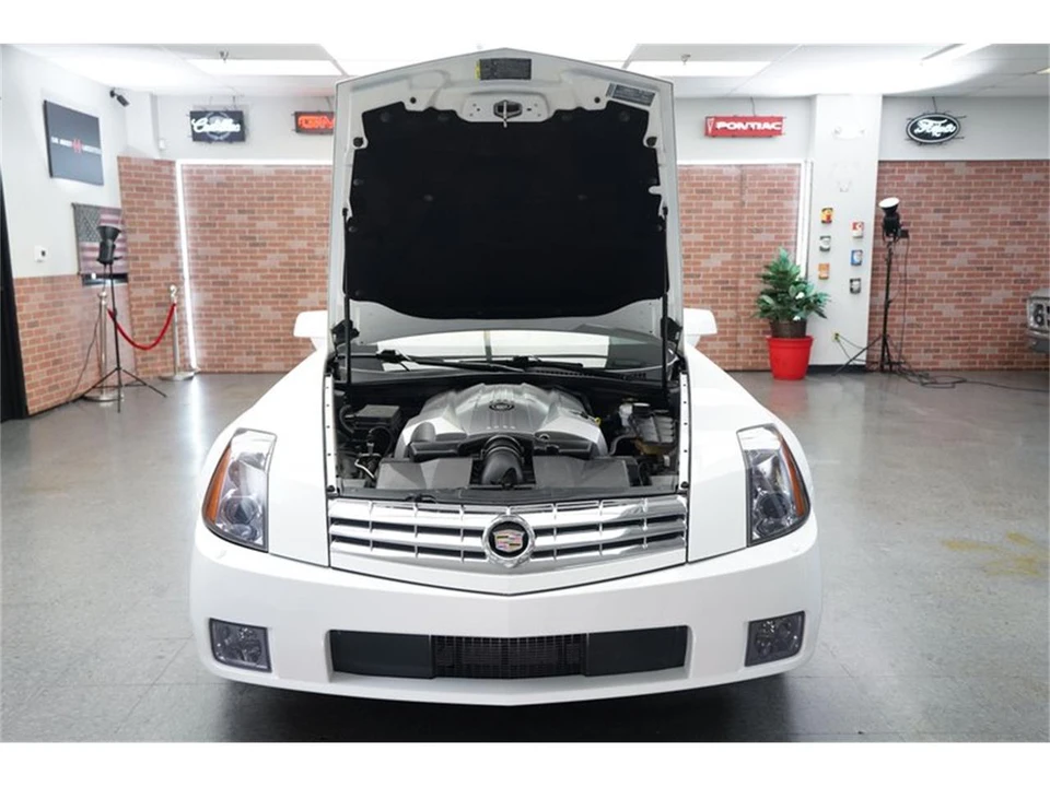 2008 Cadillac XLR - Image 11 of 31