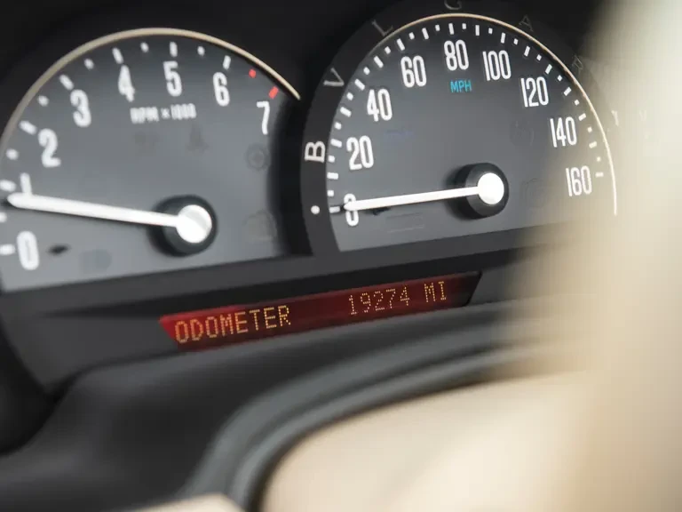 2008 Cadillac XLR - Image 11 of 19