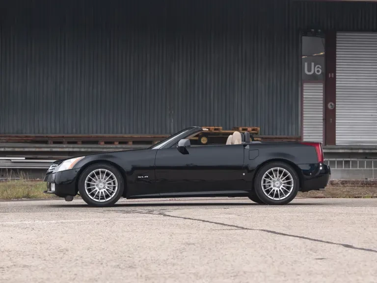 2008 Cadillac XLR - Image 17 of 19