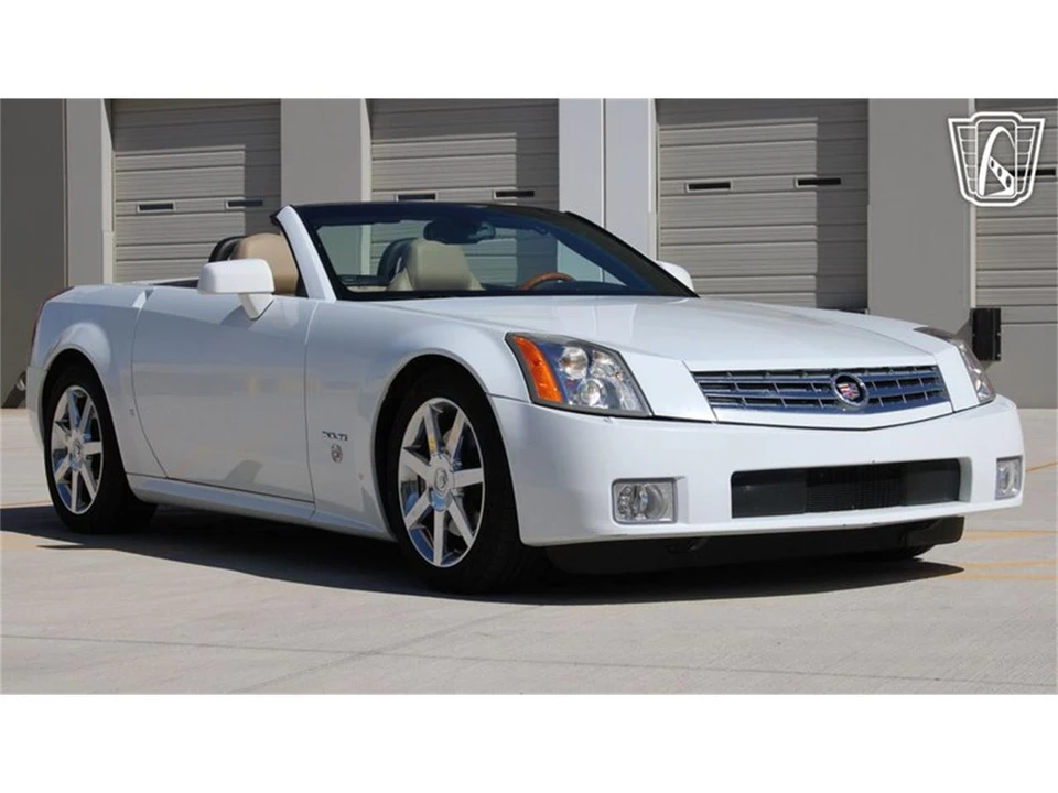 2008 Cadillac XLR - Image 6 of 31