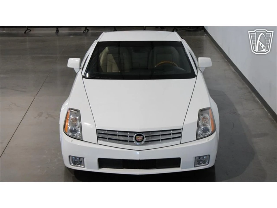 2008 Cadillac XLR - Image 16 of 31