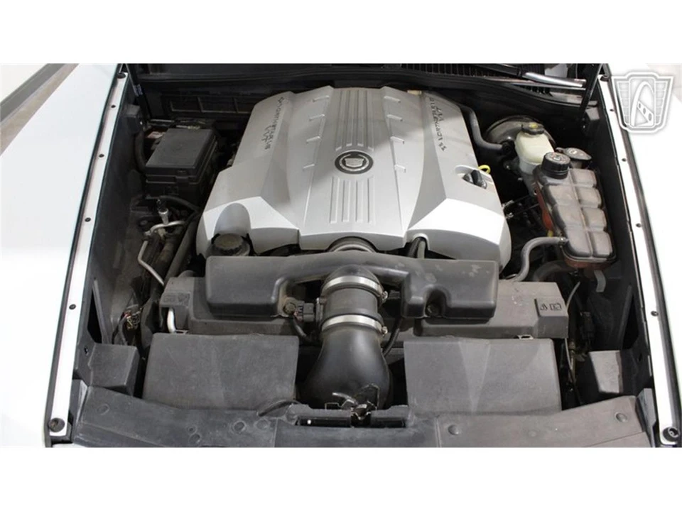 2008 Cadillac XLR - Image 8 of 31
