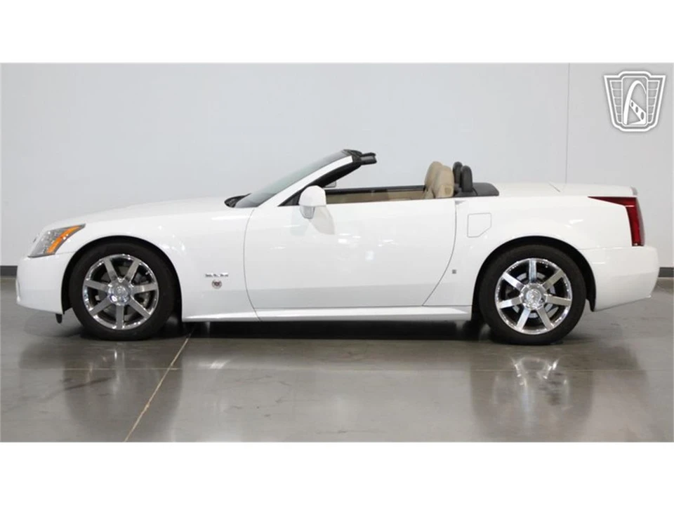 2008 Cadillac XLR - Image 30 of 31