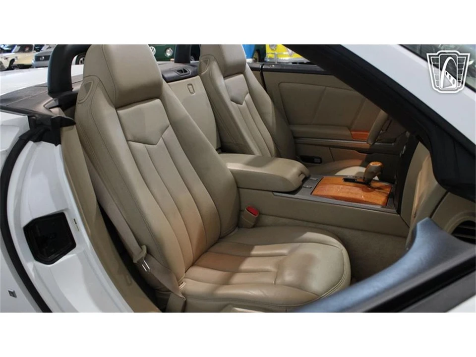2008 Cadillac XLR - Image 15 of 31