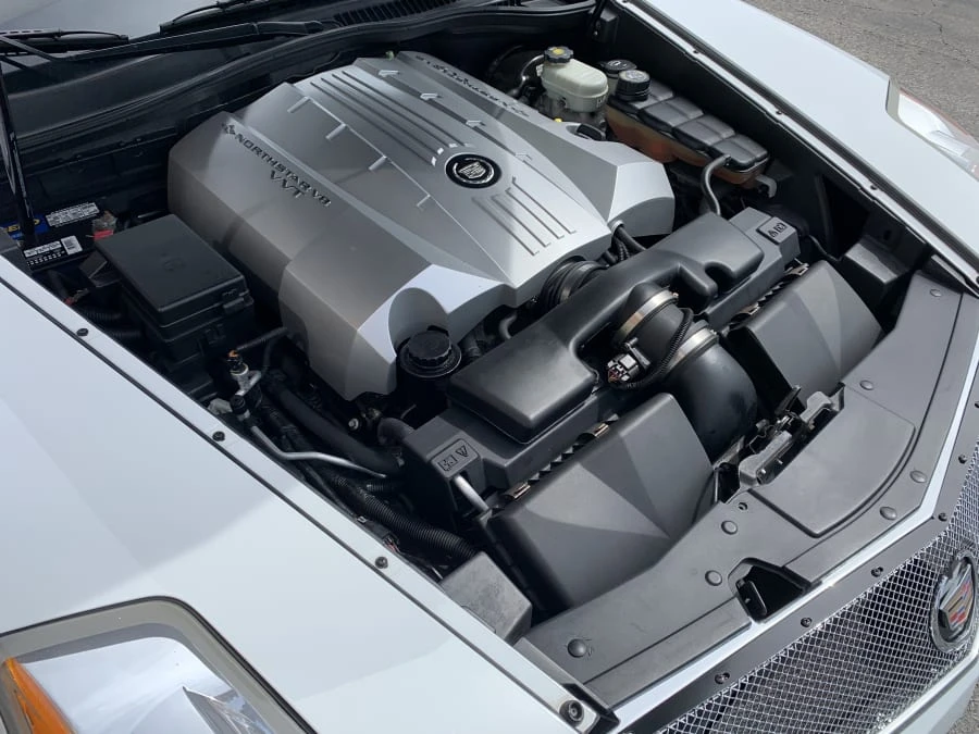 2008 Cadillac XLR - Image 7 of 10