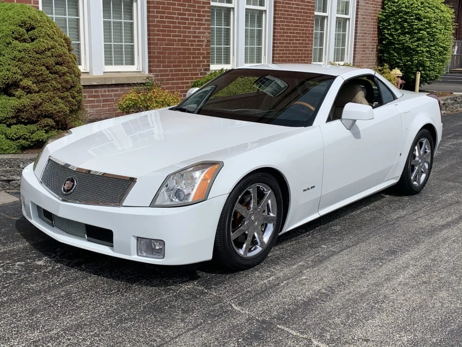 2008 Cadillac XLR - Image 8 of 10