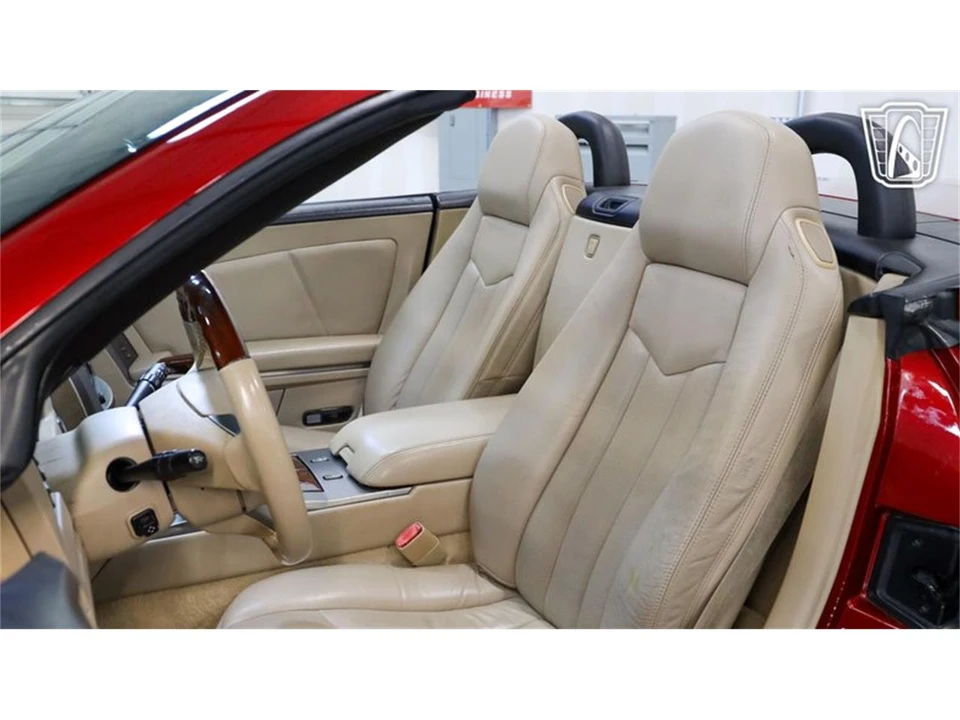 2008 Cadillac XLR - Image 16 of 31