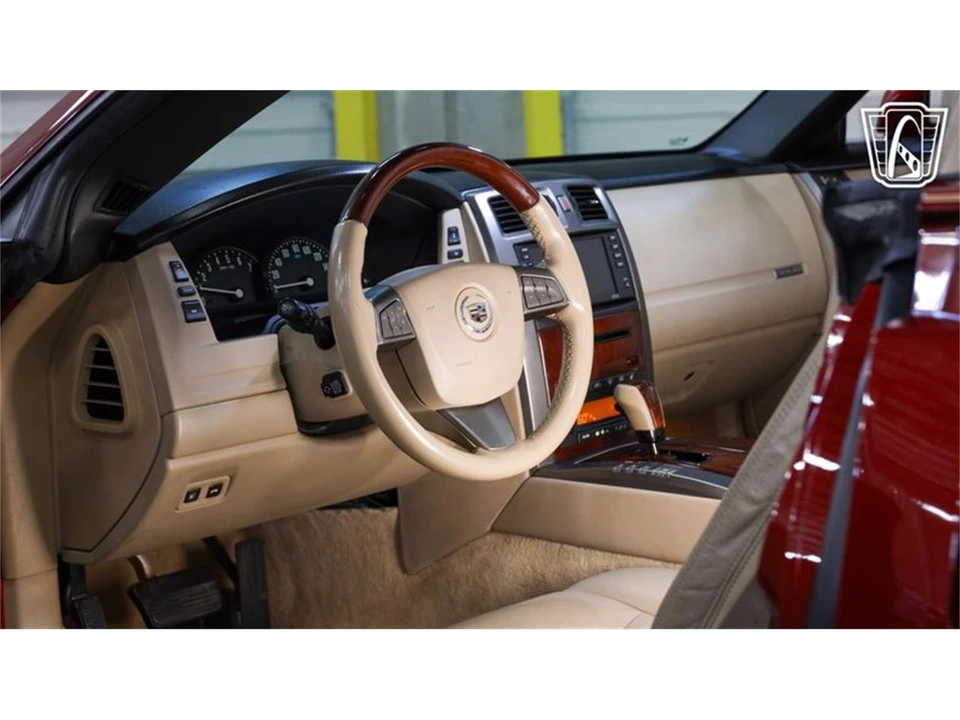 2008 Cadillac XLR - Image 17 of 31
