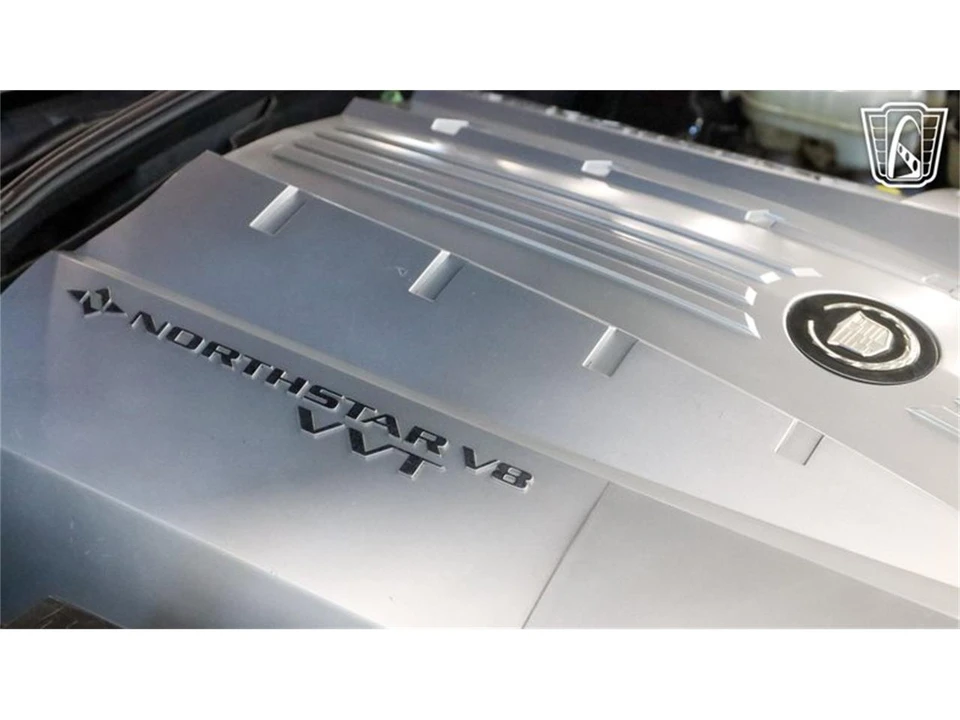 2008 Cadillac XLR - Image 2 of 31