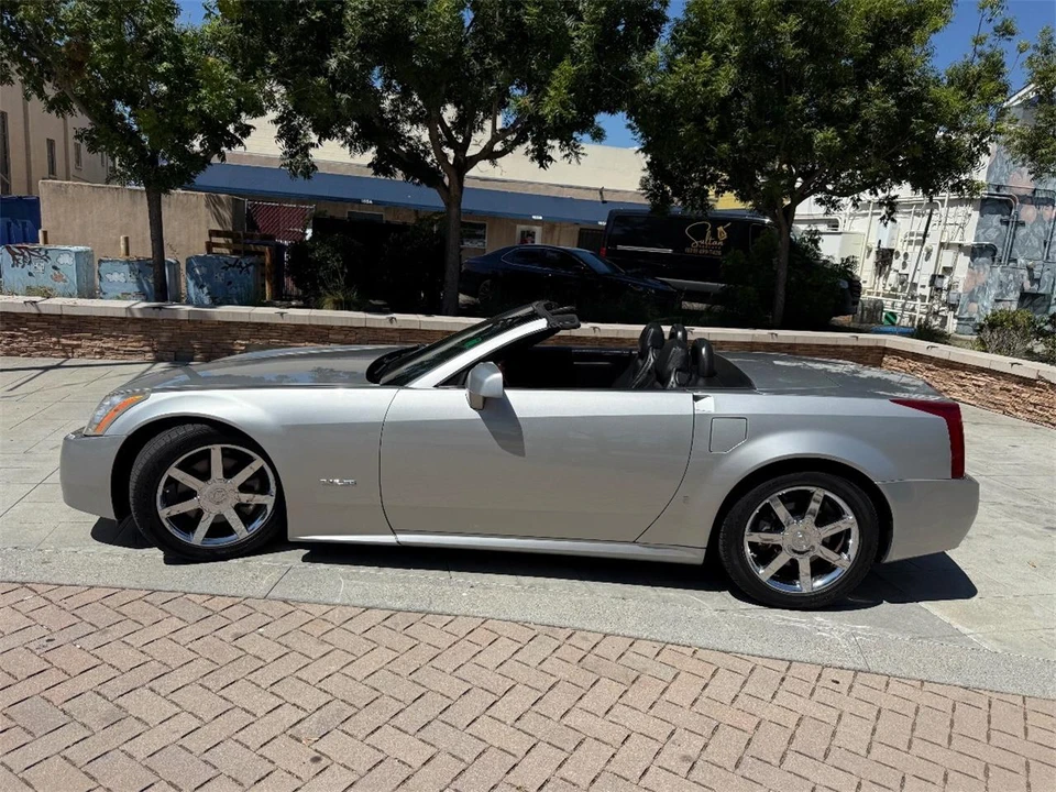 2008 Cadillac XLR - Image 6 of 25