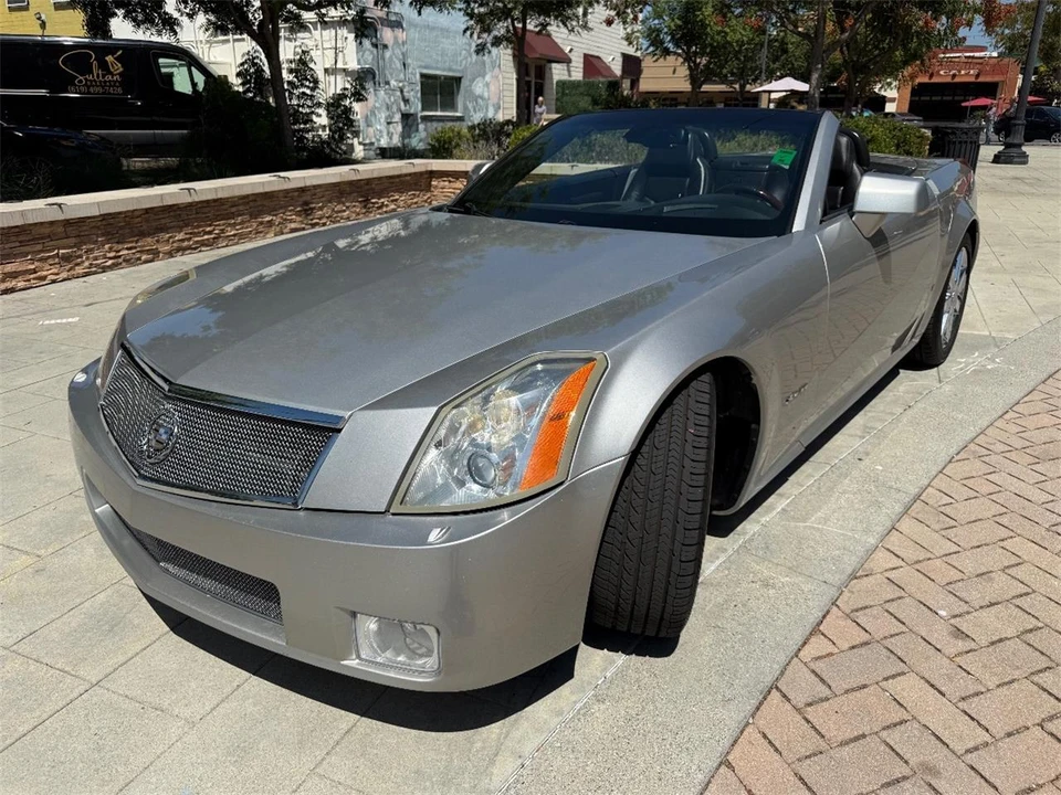 2008 Cadillac XLR - Image 7 of 25