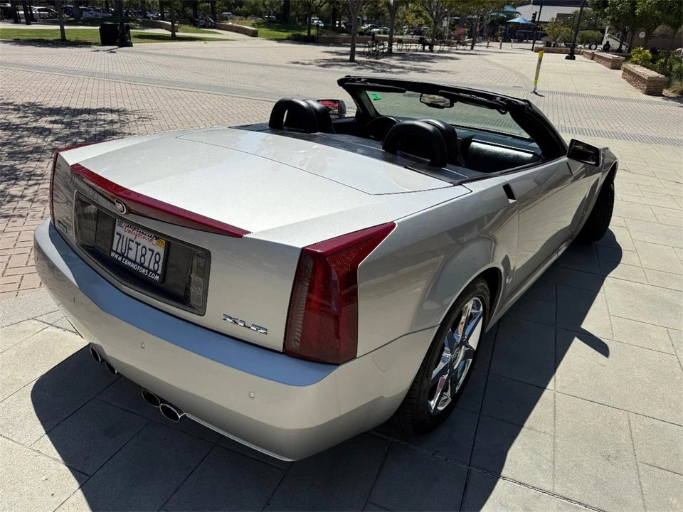 2008 Cadillac XLR - Image 8 of 25