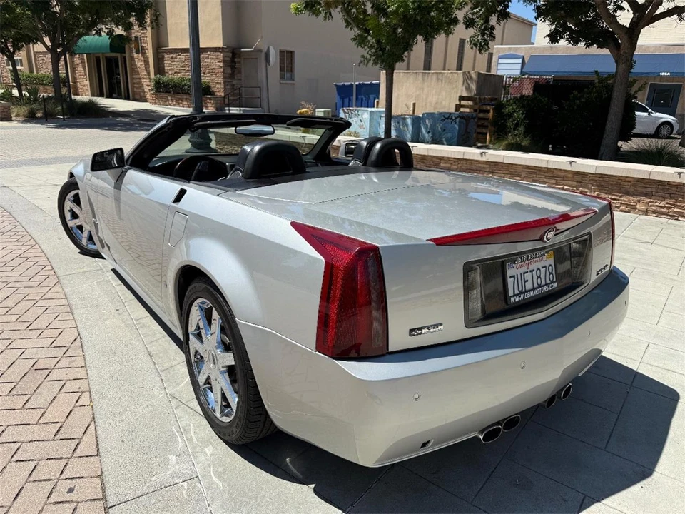 2008 Cadillac XLR - Image 11 of 25