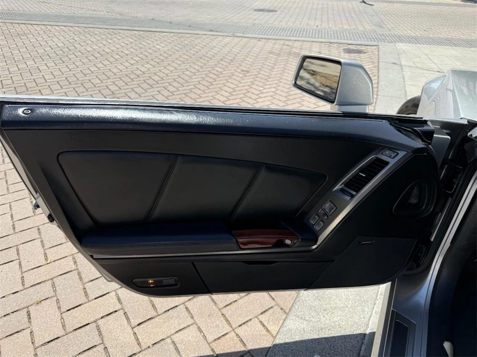 2008 Cadillac XLR - Image 13 of 25