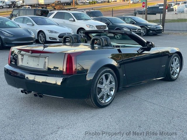 2008 Cadillac XLR - Image 11 of 30