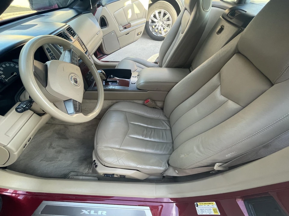 2008 Cadillac XLR - Image 30 of 31