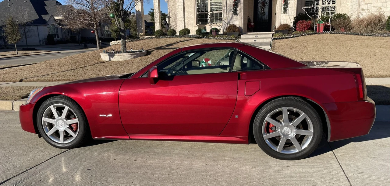 2008 Cadillac XLR - Image 9 of 31