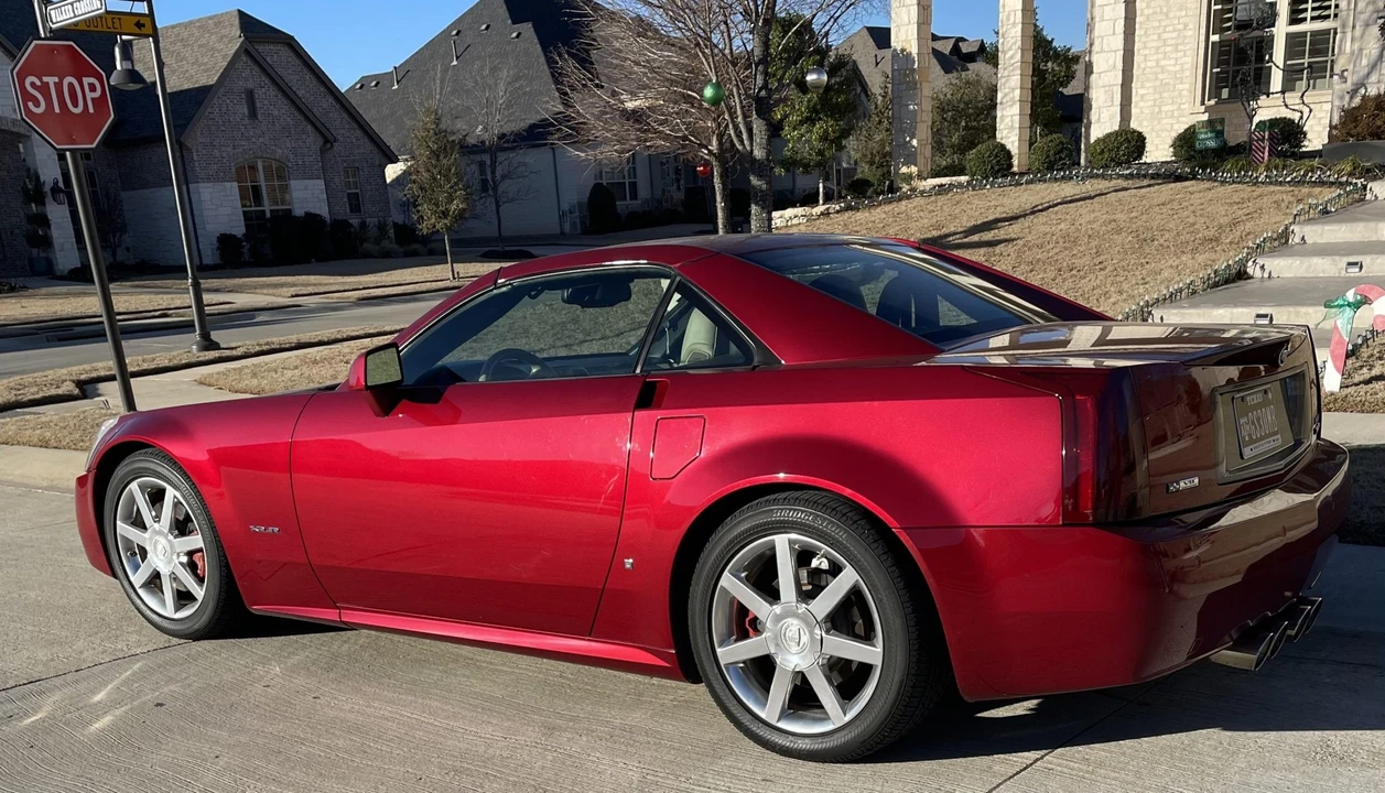 2008 Cadillac XLR - Image 12 of 31