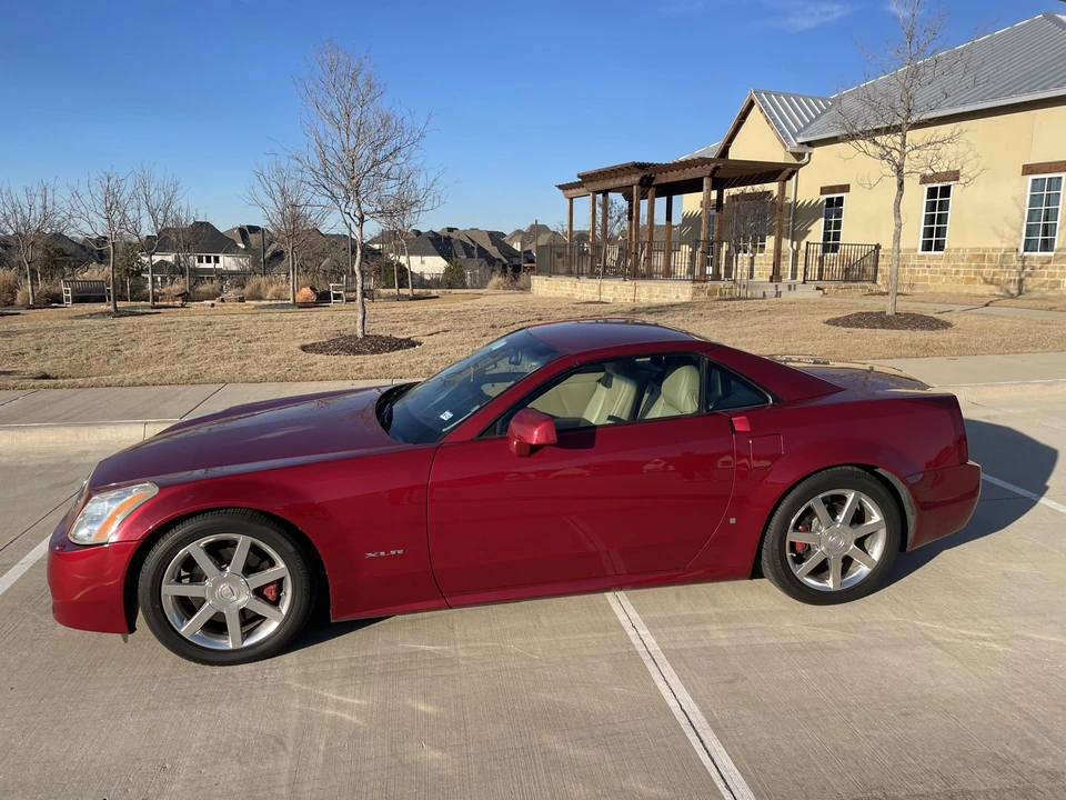2008 Cadillac XLR - Image 7 of 31
