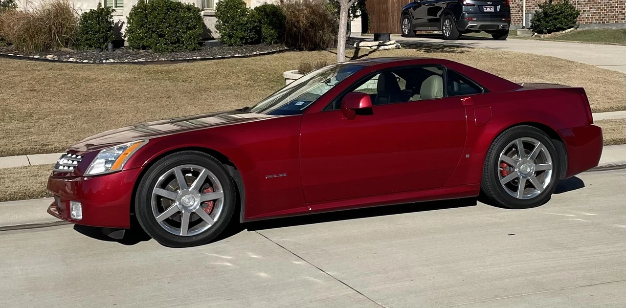 2008 Cadillac XLR - Image 8 of 31