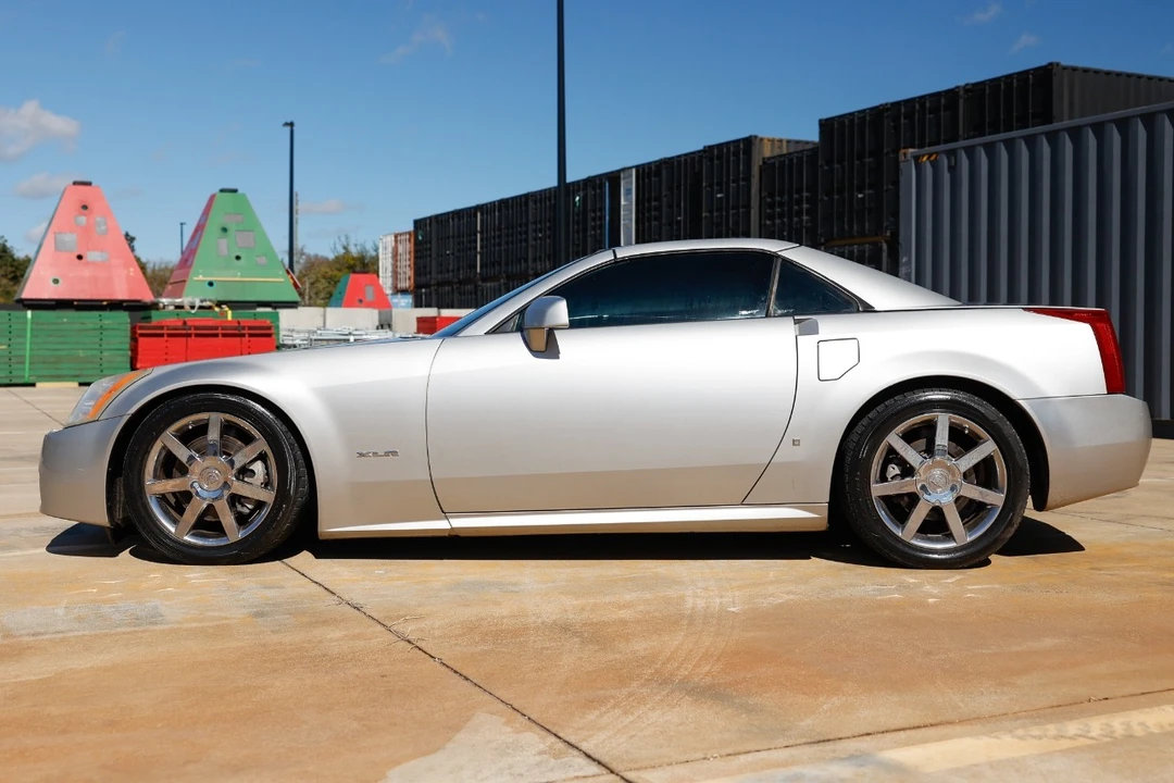 2008 Cadillac XLR - Image 3 of 12