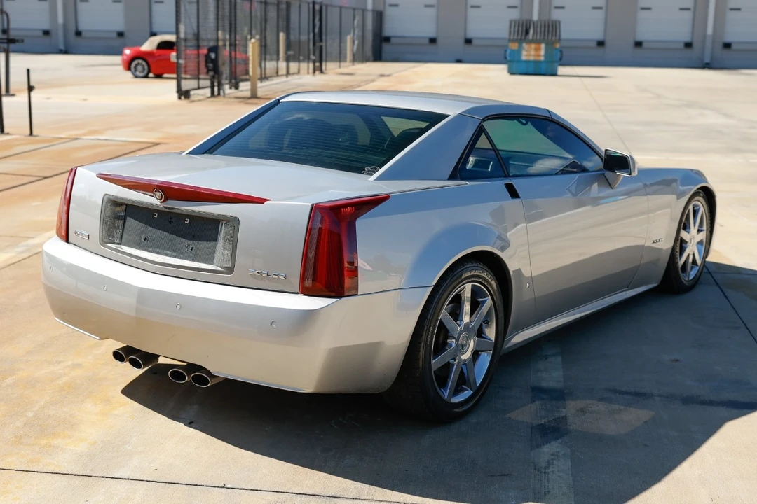 2008 Cadillac XLR - Image 10 of 12
