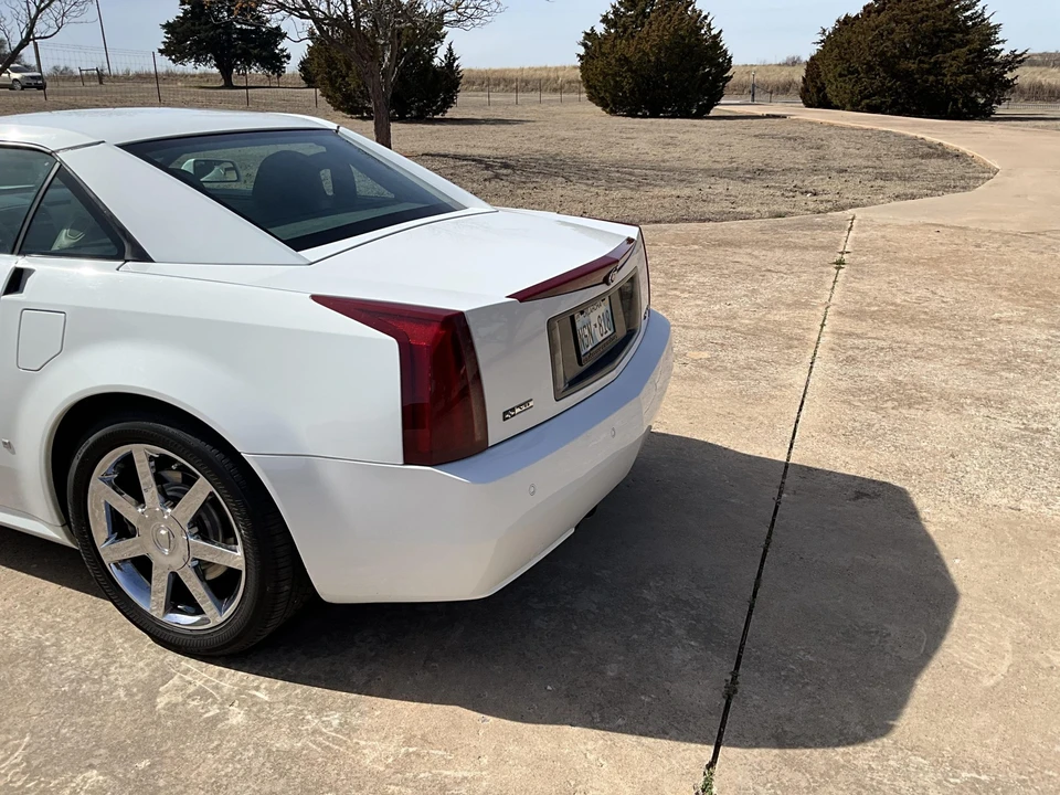 2008 Cadillac XLR - Image 28 of 31