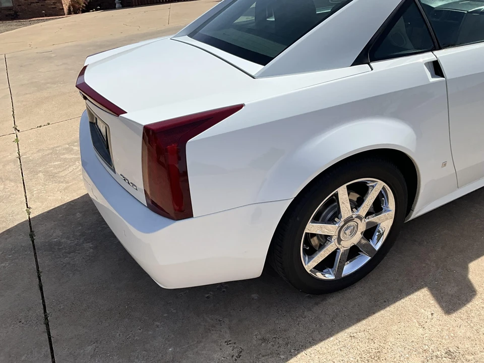 2008 Cadillac XLR - Image 13 of 31