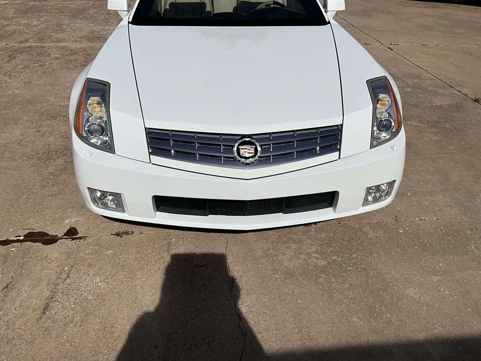 2008 Cadillac XLR - Image 12 of 31