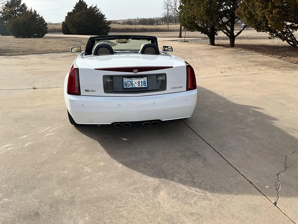 2008 Cadillac XLR - Image 10 of 31