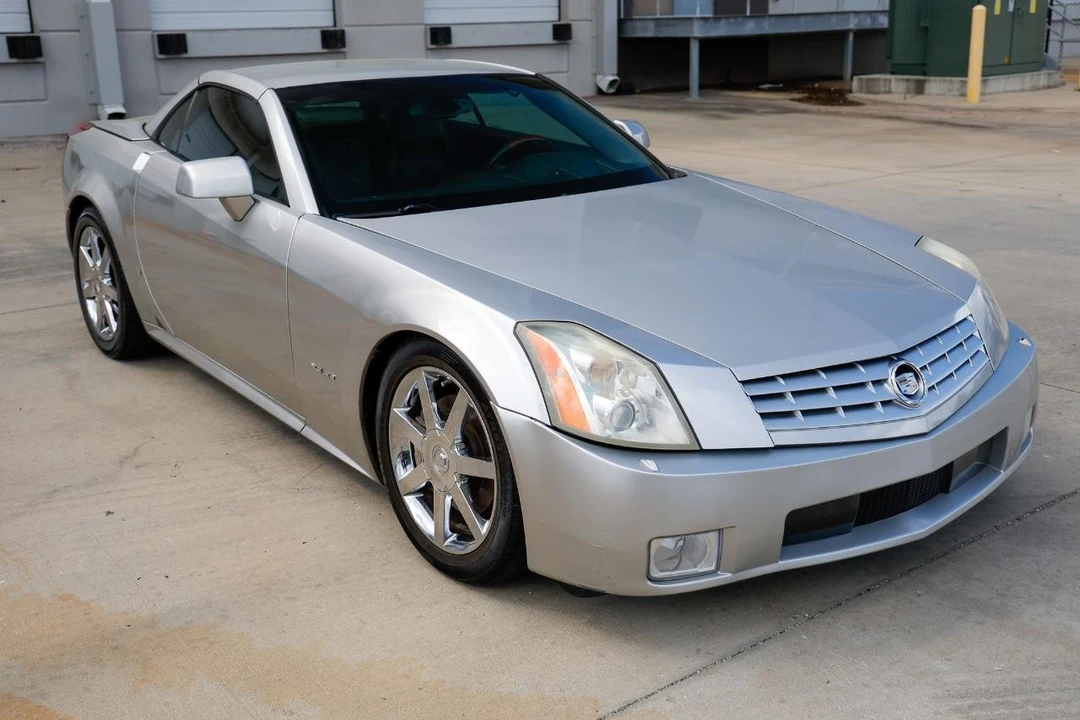 2008 Cadillac XLR - Image 15 of 21