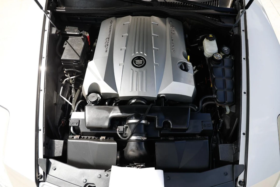 2008 Cadillac XLR - Image 17 of 21