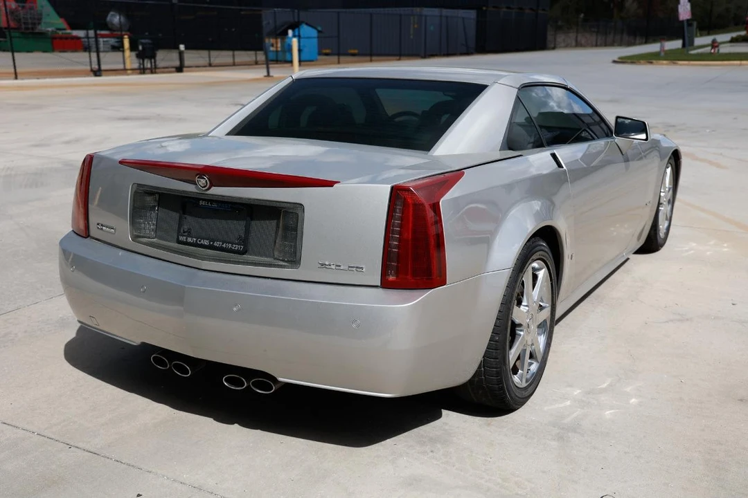 2008 Cadillac XLR - Image 11 of 21