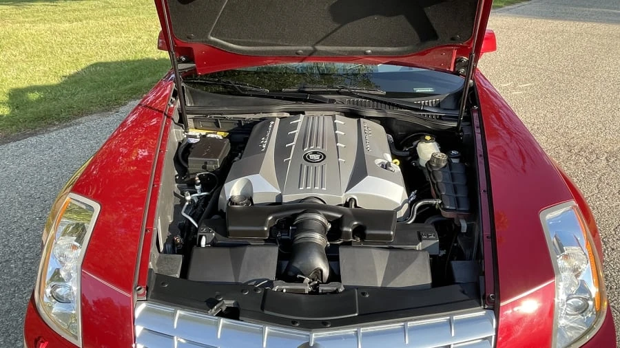 2008 Cadillac XLR - Image 6 of 15
