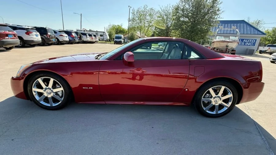2008 Cadillac XLR - Image 2 of 23