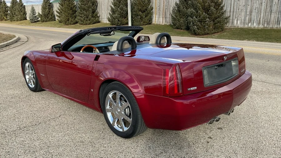 2008 Cadillac XLR - Image 3 of 13