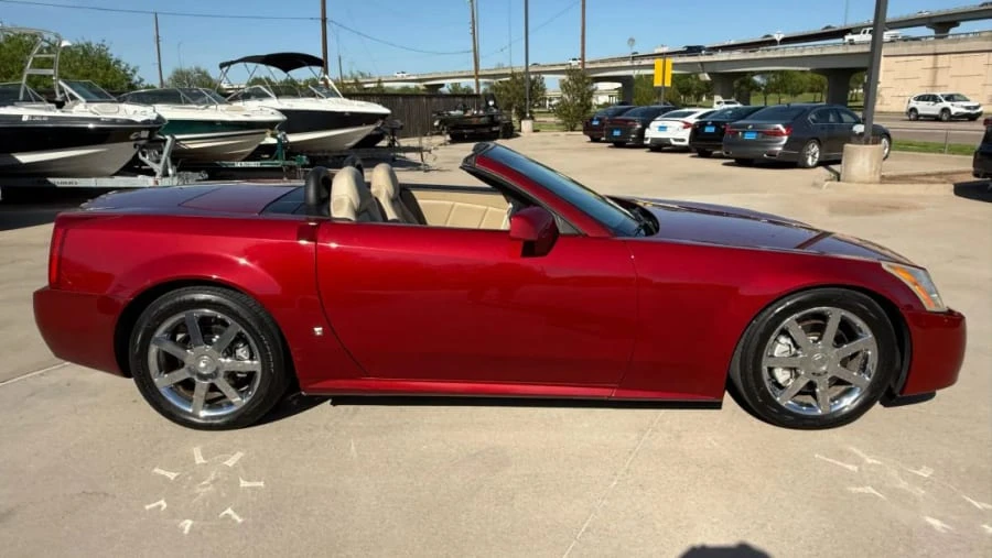 2008 Cadillac XLR - Image 11 of 23