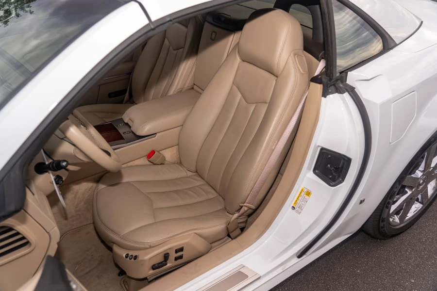 2008 Cadillac XLR - Image 26 of 31