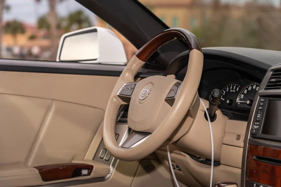 2008 Cadillac XLR - Image 19 of 31