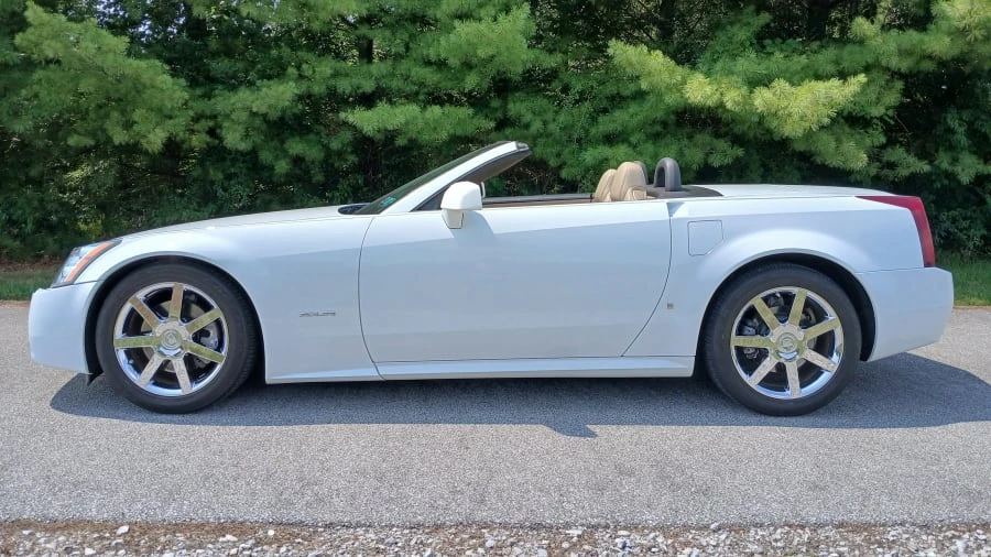 2008 Cadillac XLR - Image 5 of 8