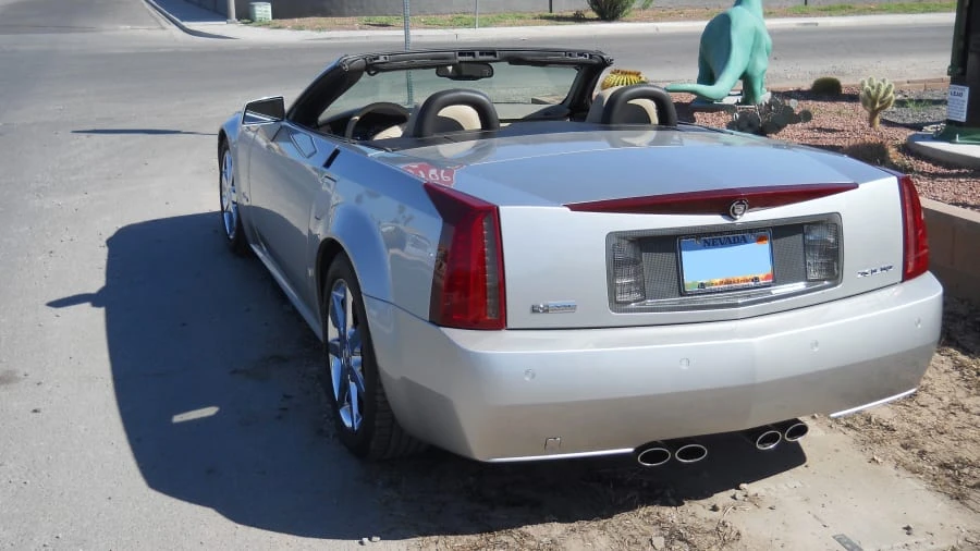 2008 Cadillac XLR - Image 2 of 11