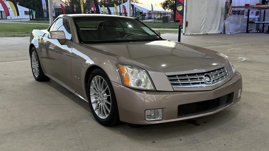 2008 Cadillac XLR - Image 12 of 31