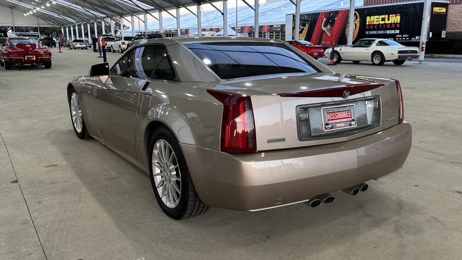 2008 Cadillac XLR - Image 13 of 31