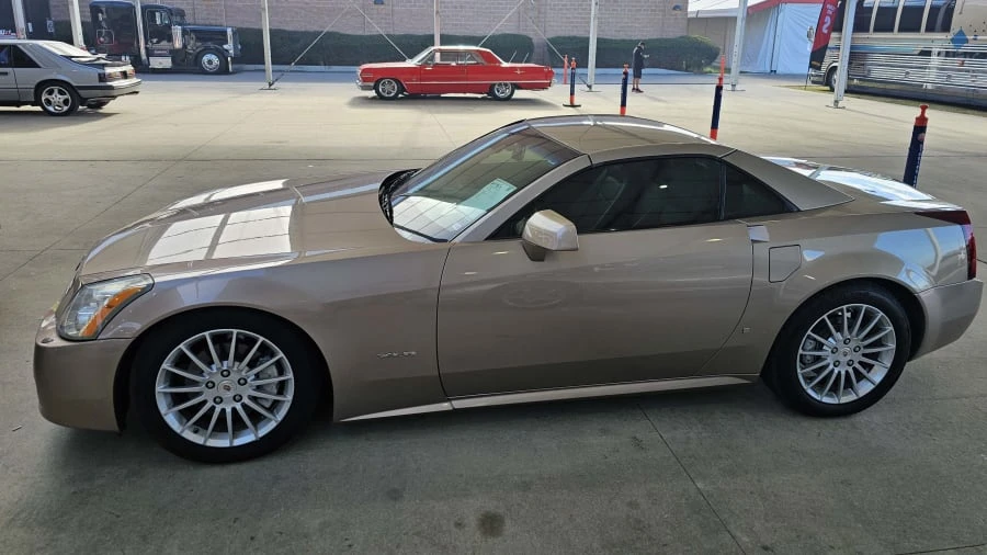 2008 Cadillac XLR - Image 14 of 31