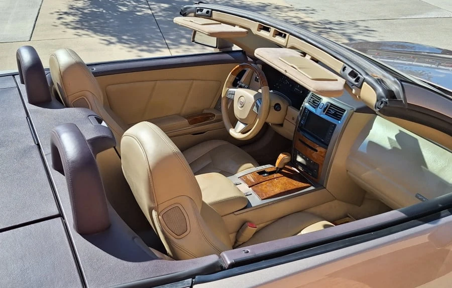 2008 Cadillac XLR - Image 24 of 31