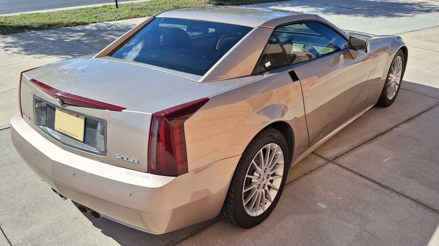 2008 Cadillac XLR - Image 3 of 31