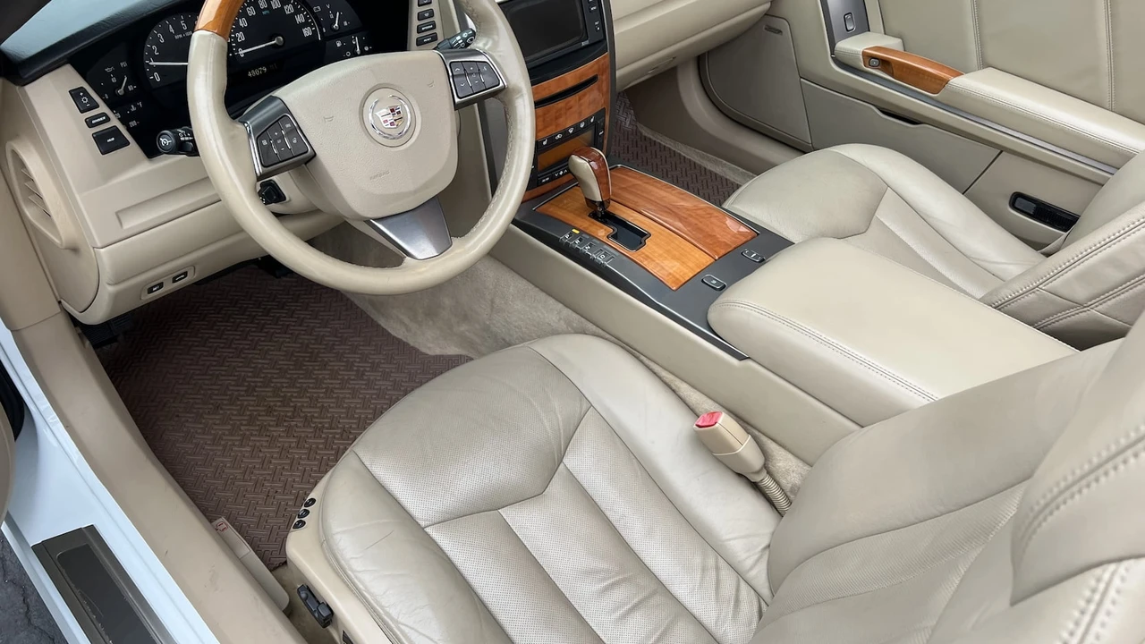 2008 Cadillac XLR - Image 4 of 10