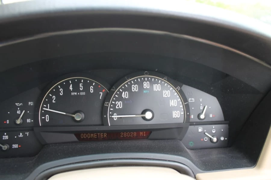 2008 Cadillac XLR - Image 10 of 15